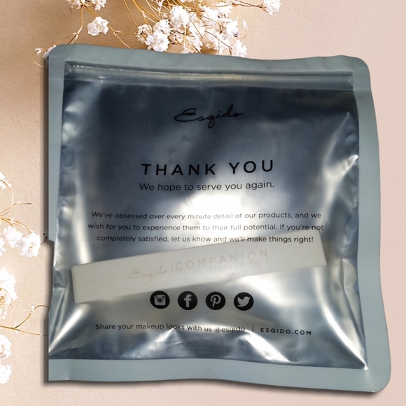 ❤️ Esqido Companion Eyelash Glue NEW - Picture 1 of 5